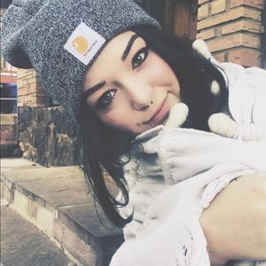 Meet your Posher, Latosha